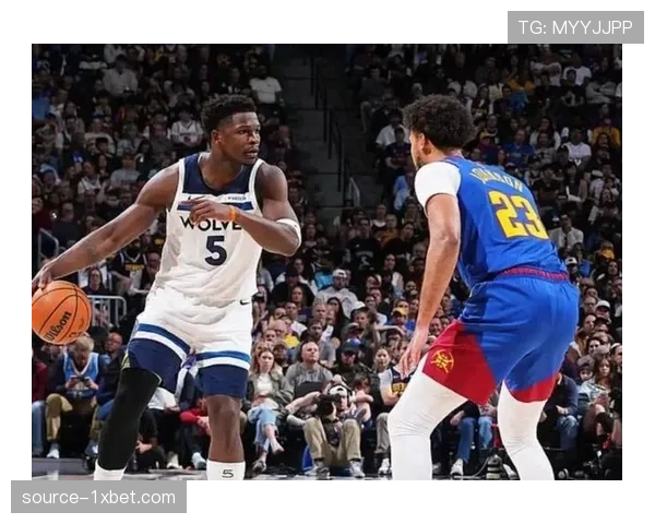 掘金约基奇三双率队四连胜,戈登复出后球队攻防转换效率显著提升 掘金约基奇三双率队四连胜,戈登复出后球队攻防转换效率显著提升